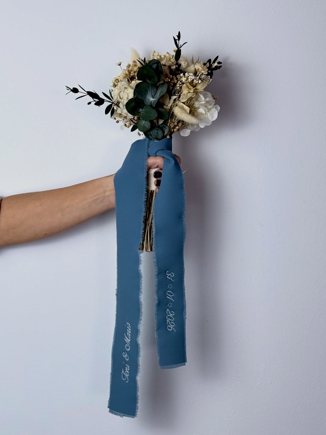 Lazos para Ramos de Novia Personalizados: Un Recuerdo Eterno en tu Gran Día - LA FLAMA ESTUDI | Bordados personalizados