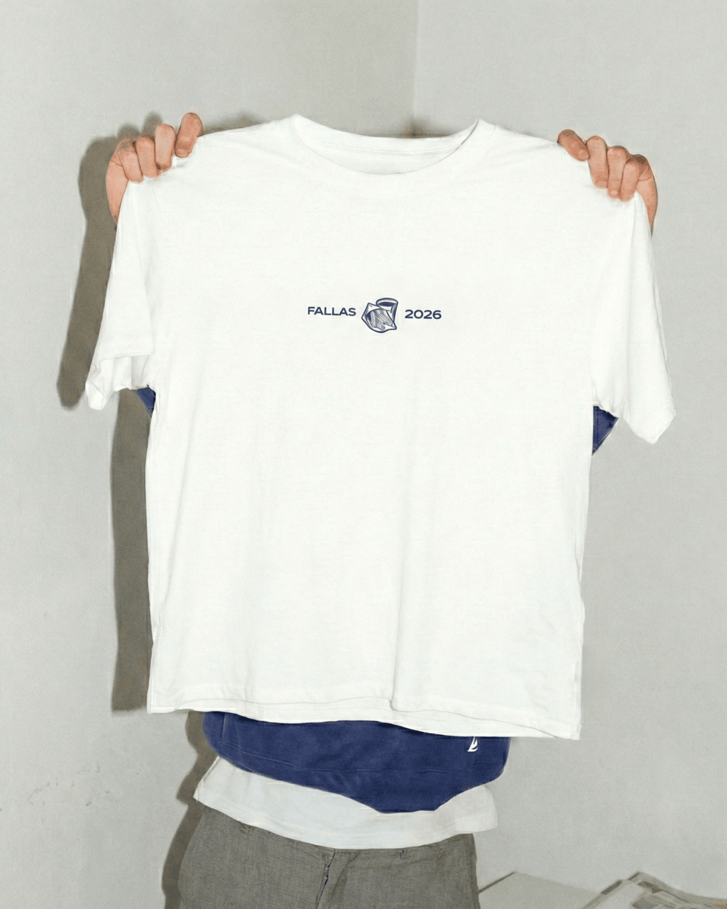 Camiseta Fallas 2026 - LA FLAMA ESTUDI | Bordados personalizados