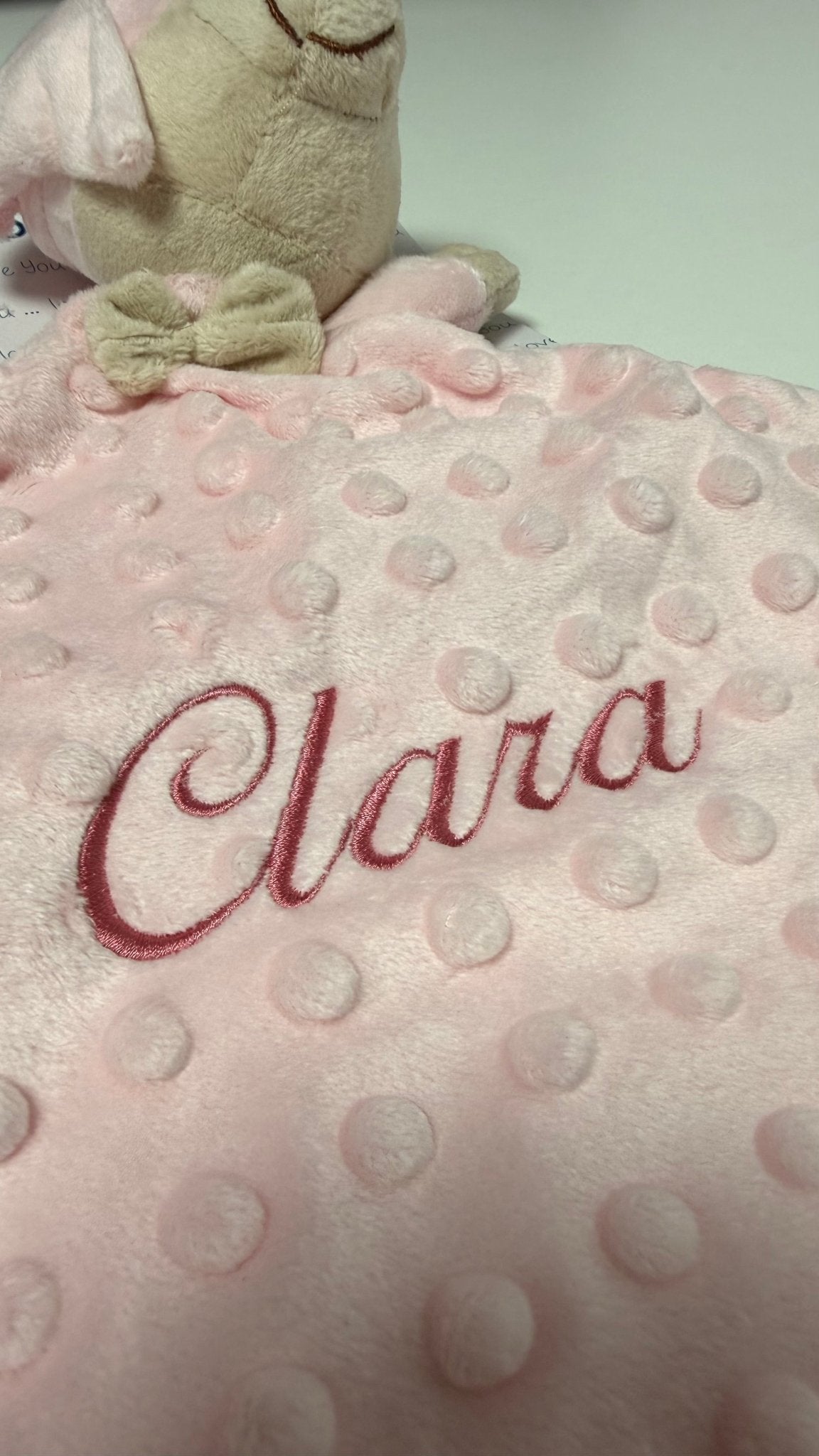 Doudu personalizado bordado con nombre - LA FLAMA ESTUDI | Bordados personalizados