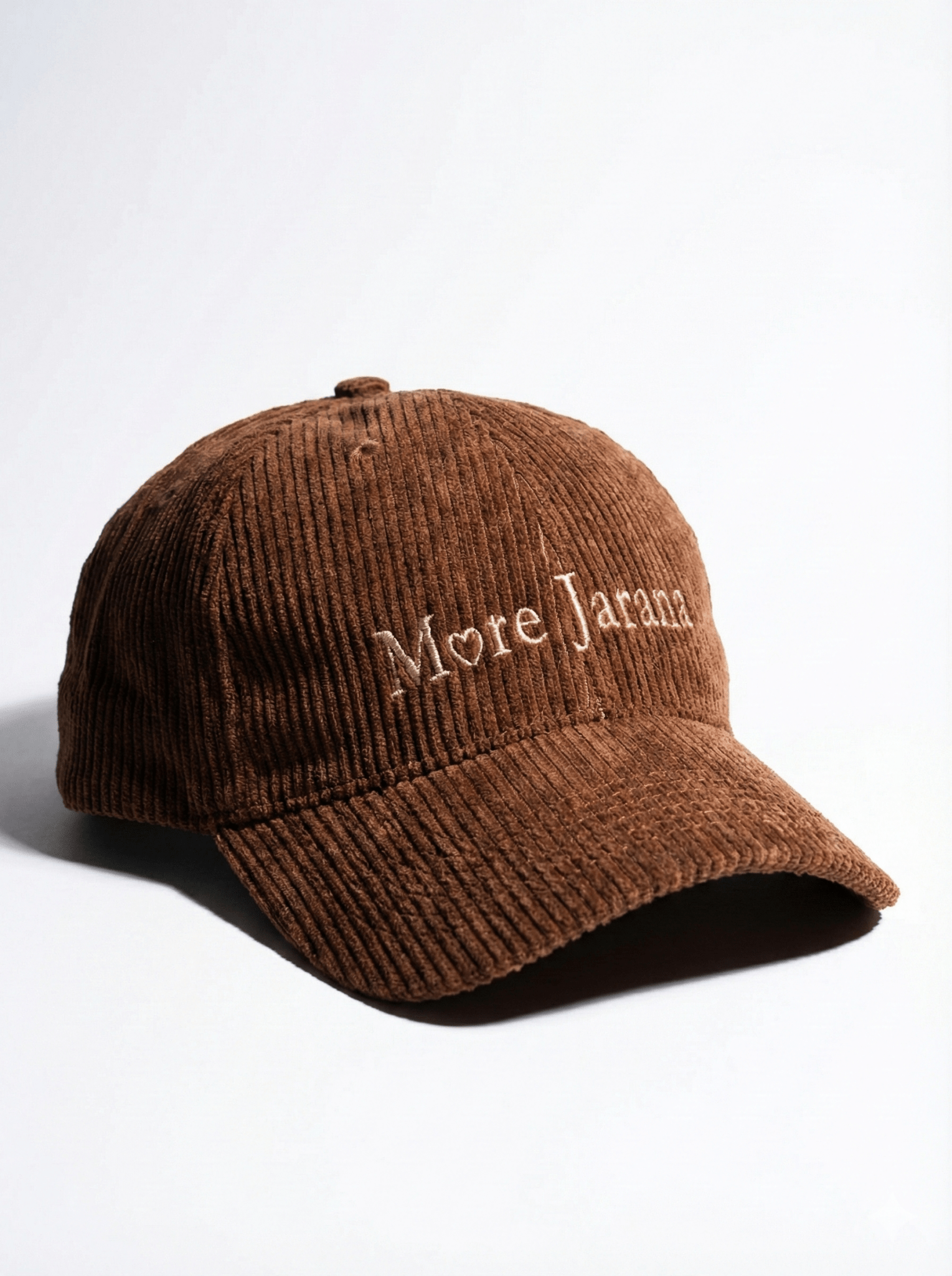 Gorra de pana bordada "More Jarana" – Cultura de la jarana - LA FLAMA ESTUDI | Bordados personalizados